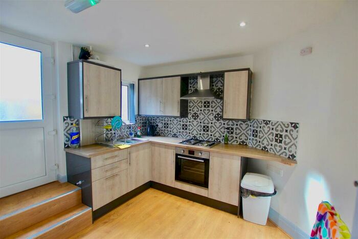 2 Bedroom Apartment To Rent In Cranbrook Street, Nottingham, NG1