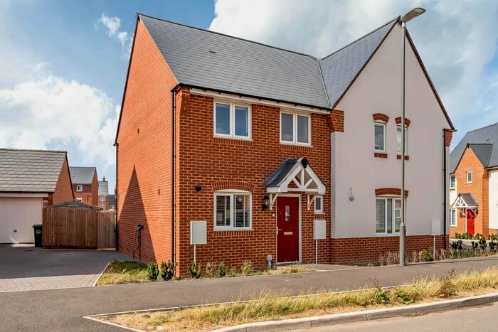 3 Bedroom Semi-Detached House To Rent In Kingsbrook Development, Broughton, HP22