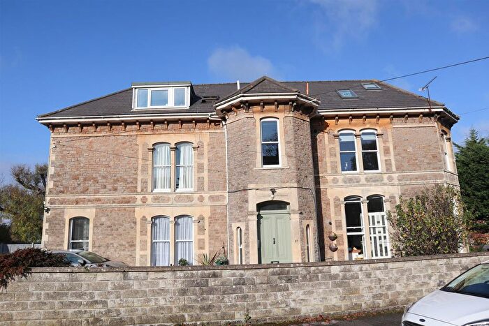 2 Bedroom Flat To Rent In Cambridge Road, Clevedon, BS21