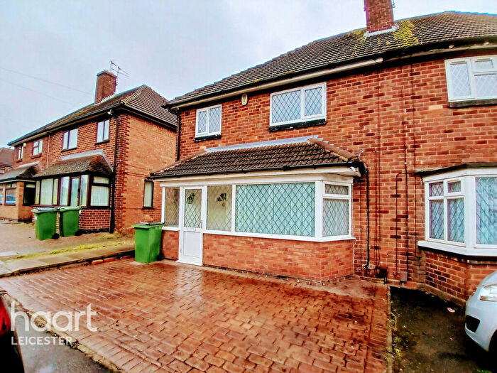 3 Bedroom Semi-Detached House To Rent In Kingsway, Leicester, LE3
