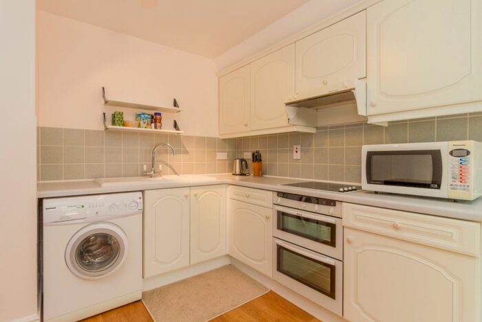 2 Bedroom Apartment To Rent In Davenant Road, Oxford, OX2