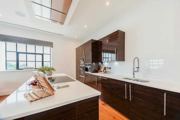 3 Bedroom Flat To Rent In Port Penthouse, Palace Wharf, London, W6