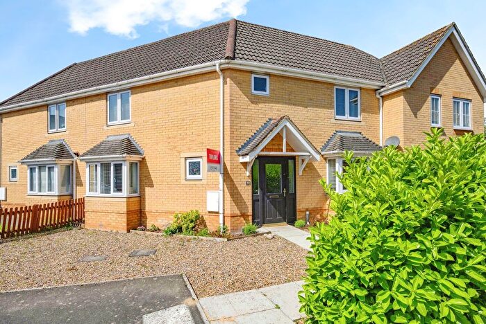 3 Bedroom Terraced House For Sale In Morgan Close, Luton, Bedfordshire, LU4