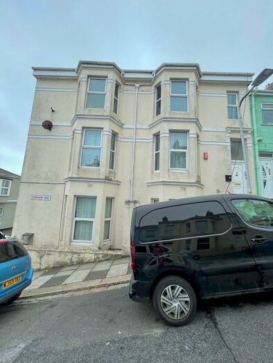 3 Bedroom Apartment To Rent In Durham Avenue, Flat, PL4