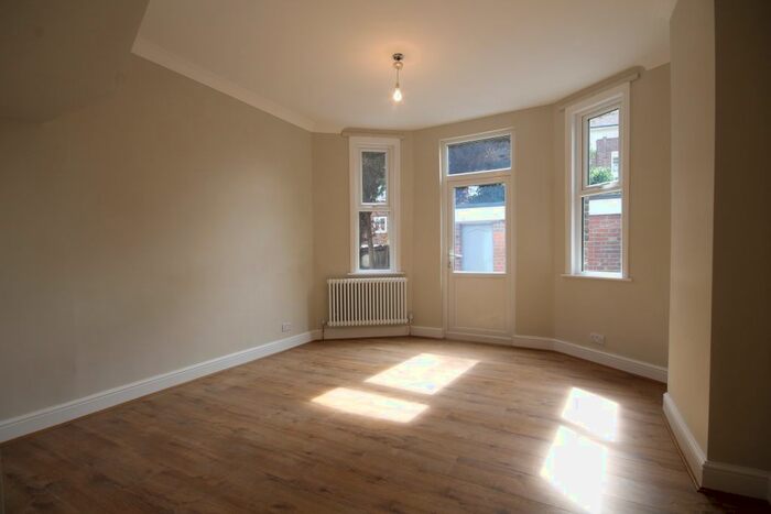 2 Bedroom End Of Terrace House To Rent In Bulwer Road, London E11