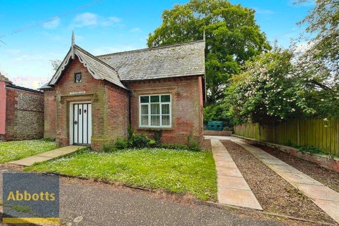 2 Bedroom Detached House To Rent In High Street, King's Lynn, PE32