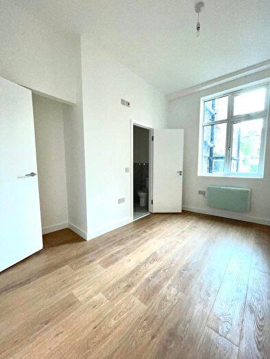1 Bedroom Flat To Rent In Duckett Road, London, N4