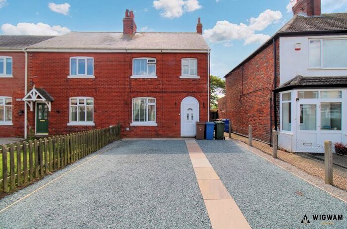 3 Bedroom Semi-Detached House For Sale In Waxholme Road, Withernsea, HU19
