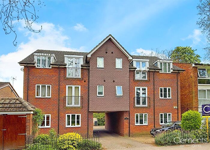 2 Bedroom Flat To Rent In Datchet Close, Hemel Hempstead, HP2