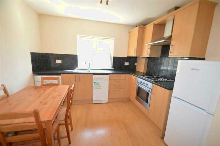 1 Bedroom Apartment To Rent In Woodcote Grove Road, Coulsdon, CR5