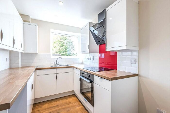 2 Bedroom Apartment To Rent In Downham Court, Shinfield Road, Reading, Berkshire, RG2