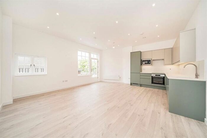 2 Bedroom Flat For Sale In Deptford High Street, Deptford, SE8