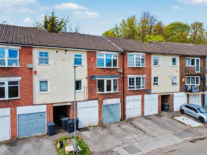 2 Bedroom Apartment For Sale In Belvoir Lodge, Carlton, Nottingham, NG4