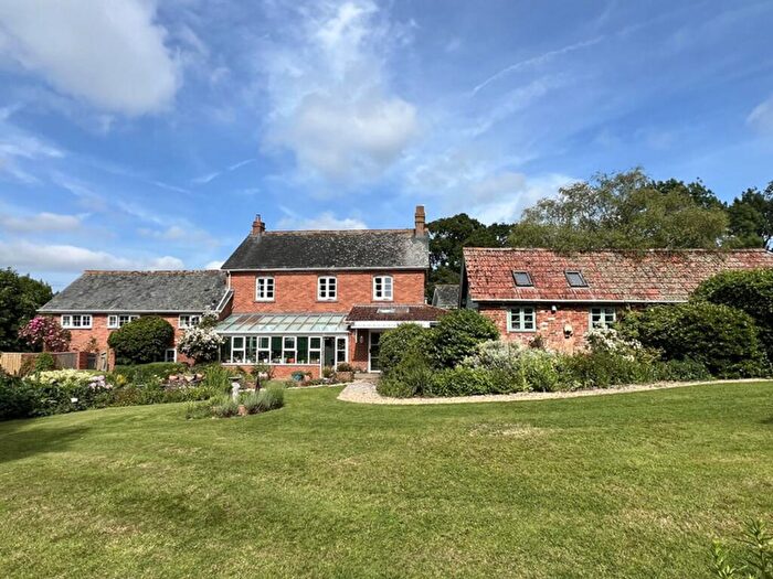 8 Bedroom Detached House For Sale In Holly Ball Lane, Whimple, EX5