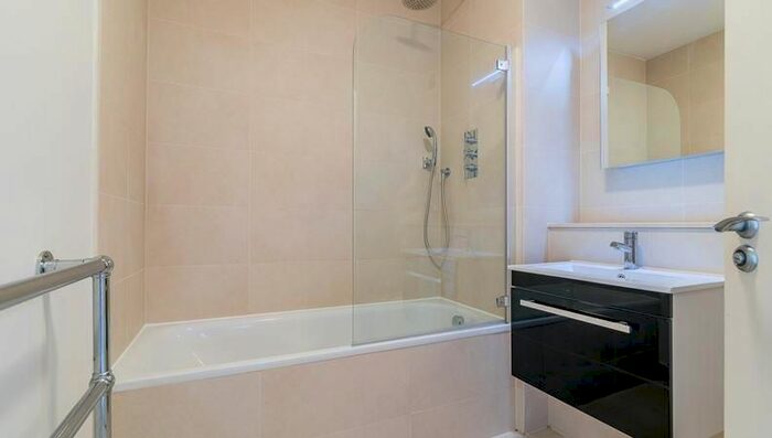 2 Bedroom Flat To Rent In Abbey Orchard Street, London, SW1P