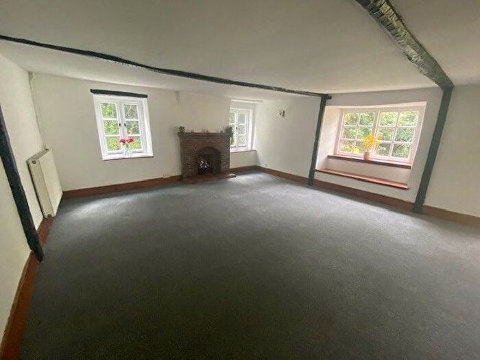 2 Bedroom Cottage To Rent In Marsh Green, Exeter, EX5