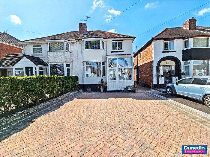 3 Bedroom Semi-detached House For Sale In Cliff Rock Road, Rubery, Birmingham, B45