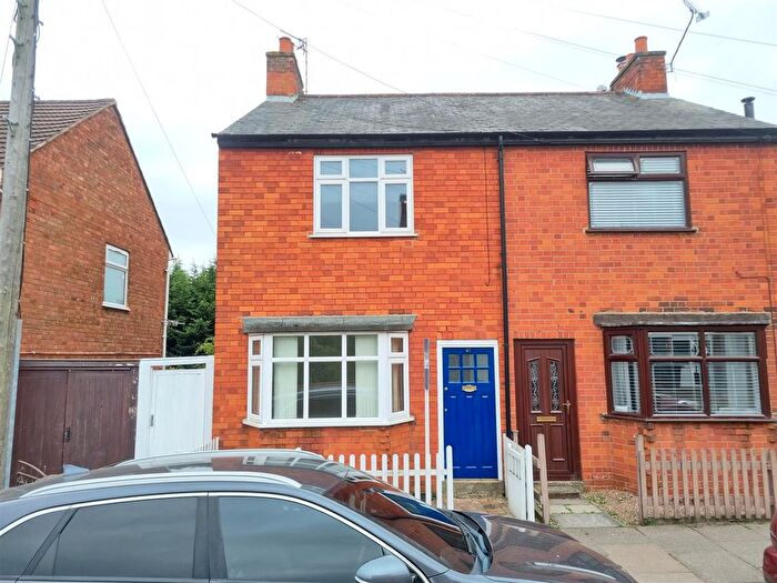 2 Bedroom Semi-Detached House For Sale In Hobson Road, Leicester, LE4