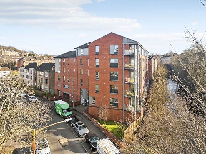 2 Bedroom Flat For Sale In / Holmbank Avenue, Shawlands, Glasgow, G41