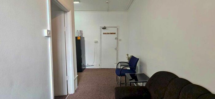 1 Bedroom Flat To Rent In Uxbridge Road, London, W7