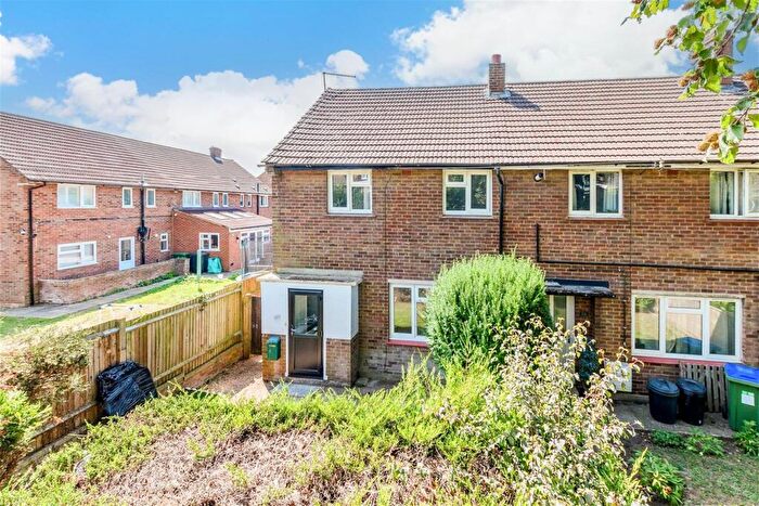 2 Bedroom End Of Terrace House For Sale In Beesfield Lane, Farningham, Dartford, Kent, DA4