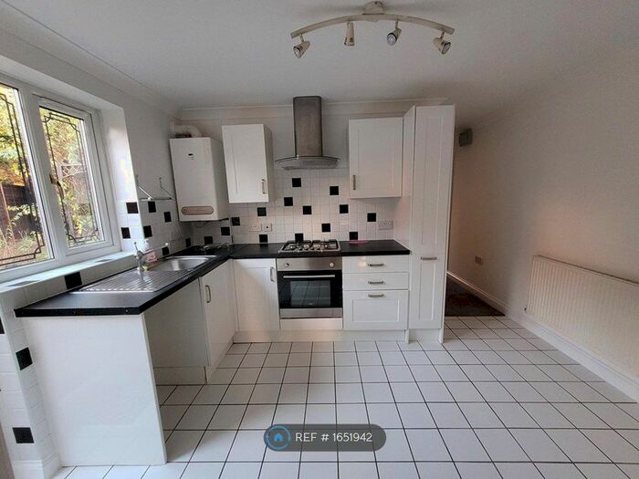 1 Bedroom Flat To Rent In Weston Favell, Northampton, NN3