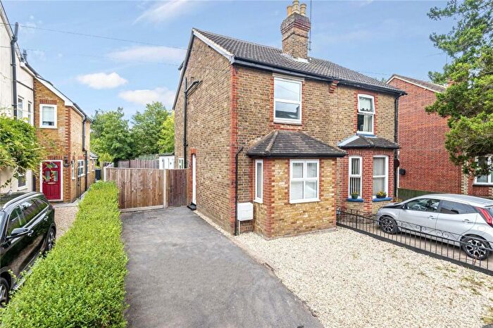 4 Bedroom Semi-Detached House To Rent In Horsell, GU21