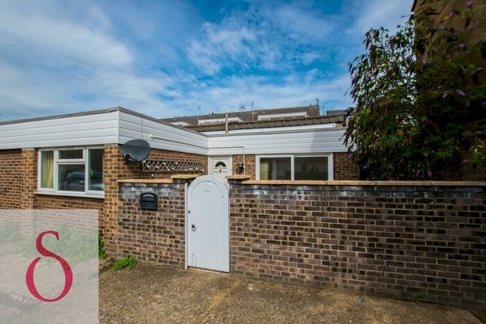 2 Bedroom Semi-Detached Bungalow To Rent In Talbot Street, Hertford, SG13