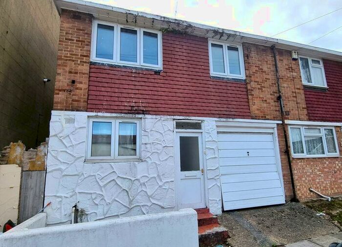 3 Bedroom End Of Terrace House To Rent In Sandy Hill Avenue, Woolwich, SE18