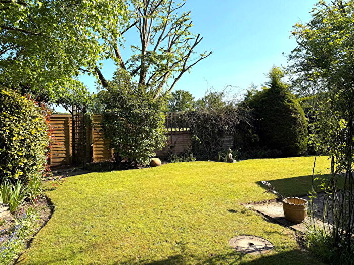 2 Bedroom Detached House For Sale In West Horsley, KT24