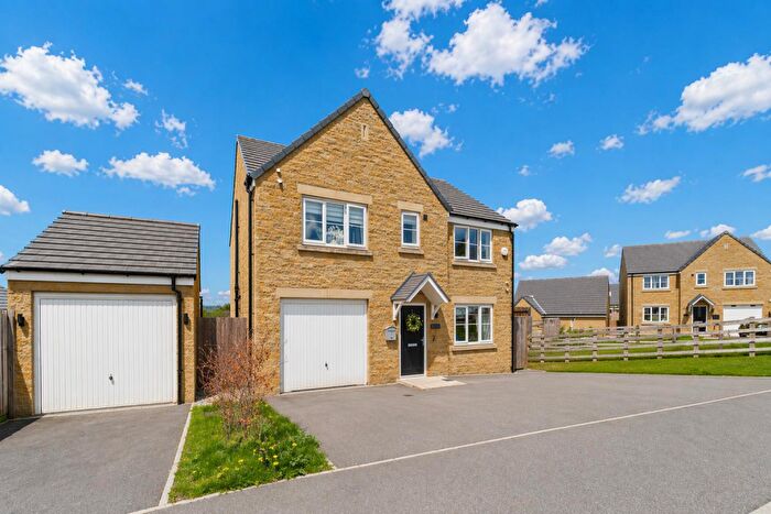 5 Bedroom Detached House For Sale In Rowling Hollins, Colne, BB8