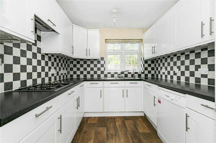 4 Bedroom Detached House To Rent In Covey Road, Worcester Park, KT4