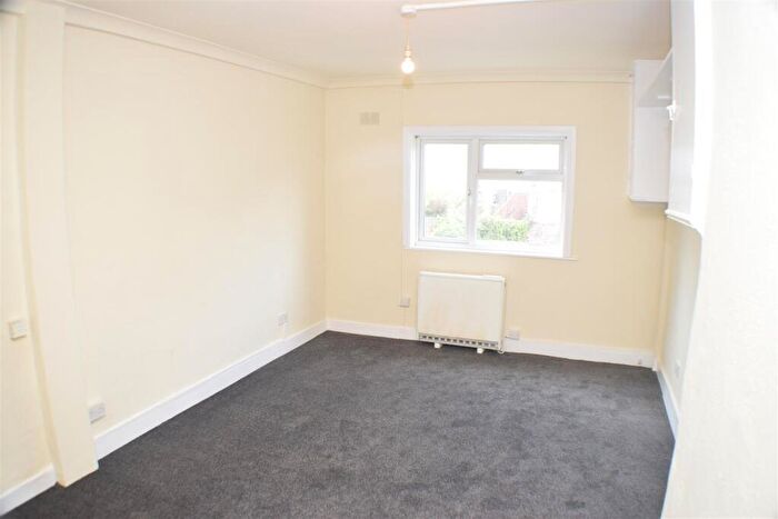 Studio To Rent In Station Road, Portslade, BN41