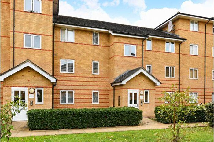 2 Bedroom Flat To Rent In Heath Court, New Eltham, London, SE9