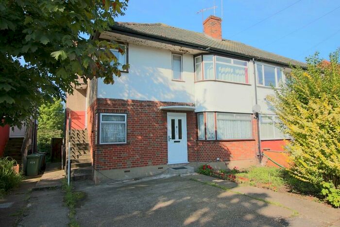 2 Bedroom Maisonette To Rent In Shaftesbury Avenue, South Harrow, HA2