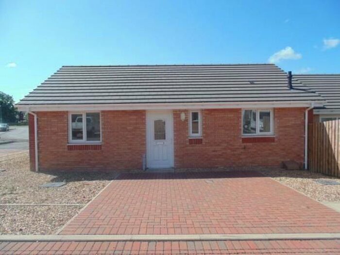 2 Bedroom Bungalow To Rent In Ivy Gardens, Paisley, Renfrewshire, PA1