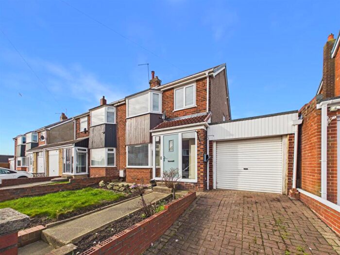 3 Bedroom Semi-Detached House For Sale In Doreen Avenue, Dalton-Le-Dale, Seaham, SR7