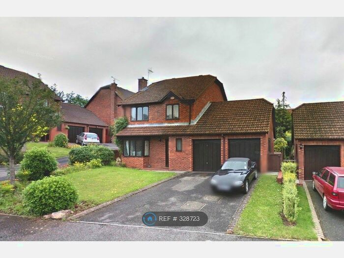 4 Bedroom Detached House To Rent In Glasses Mead, Taunton, TA1