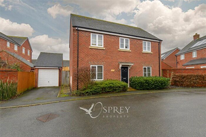 4 Bedroom Detached House For Sale In Oak Close, Oundle, Northamptonshire, PE8