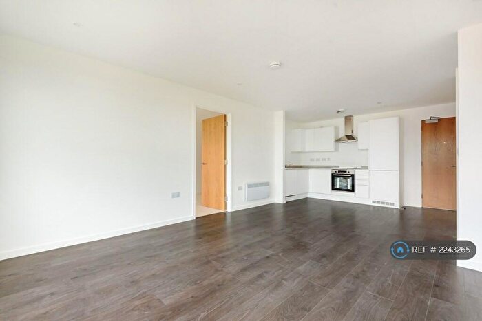 2 Bedroom Penthouse To Rent In Hindle House, Nottingham, NG2