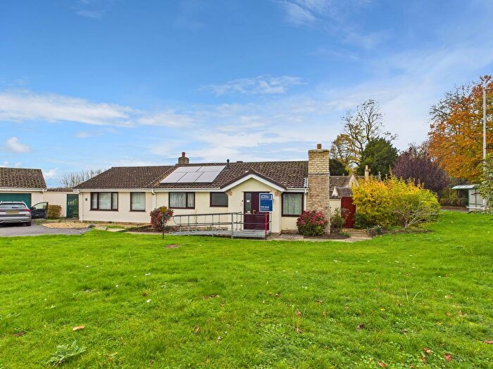 2 Bedroom Semi-Detached Bungalow For Sale In Savernake Drive, Calne, SN11