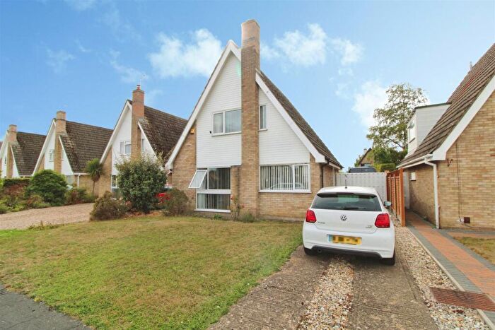 3 Bedroom Detached House For Sale In Montague Road, Bilton, Rugby, CV22