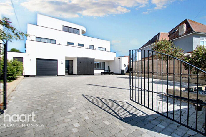 5 Bedroom Detached House To Rent In Percival Road, Walton On The Naze, CO14