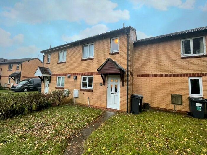 2 Bedroom House To Rent In Shawford Road, BH8