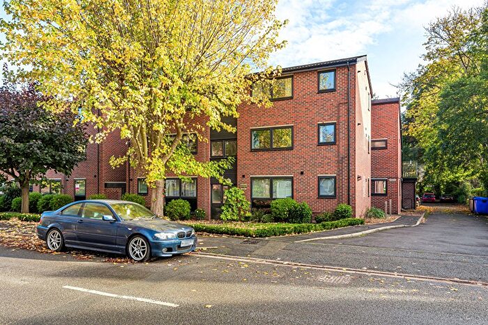 1 Bedroom Flat For Sale In Ray Park Avenue, Maidenhead, SL6
