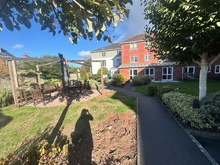 1 Bedroom Flat For Sale In Butts Road, Exeter, EX2