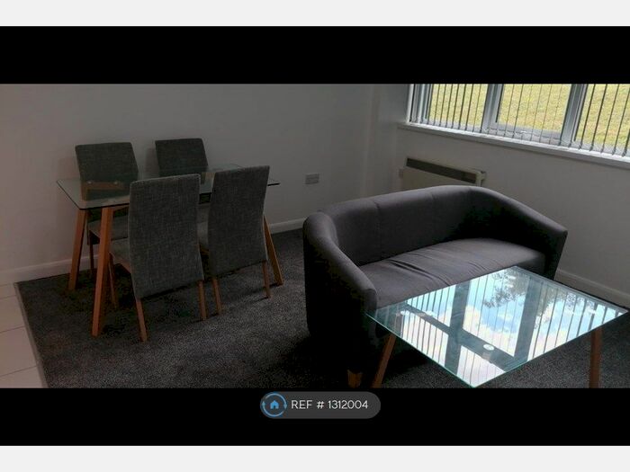 2 Bedroom Flat To Rent In Riverside House, Perry Barr, Birmingham, B42
