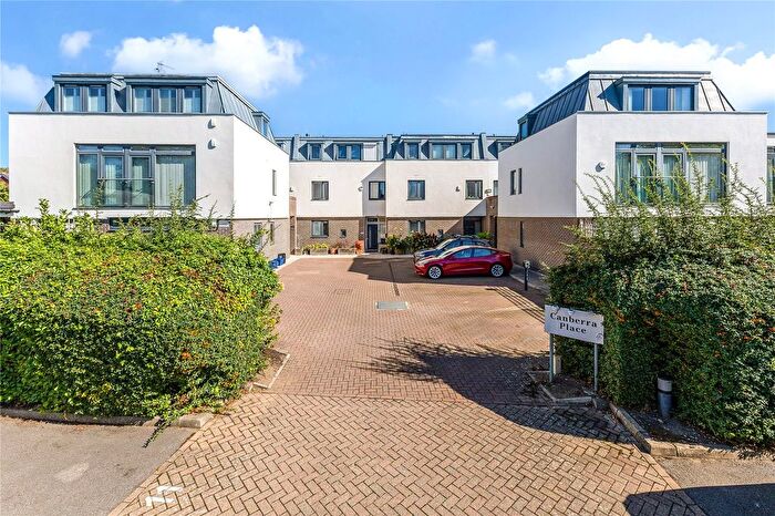 4 Bedroom Terraced House For Sale In Canberra Place, Richmond, TW9