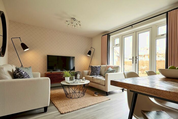 3 Bedroom Semi-Detached House For Sale In Kings Ride, Ascot, Berkshire, SL5