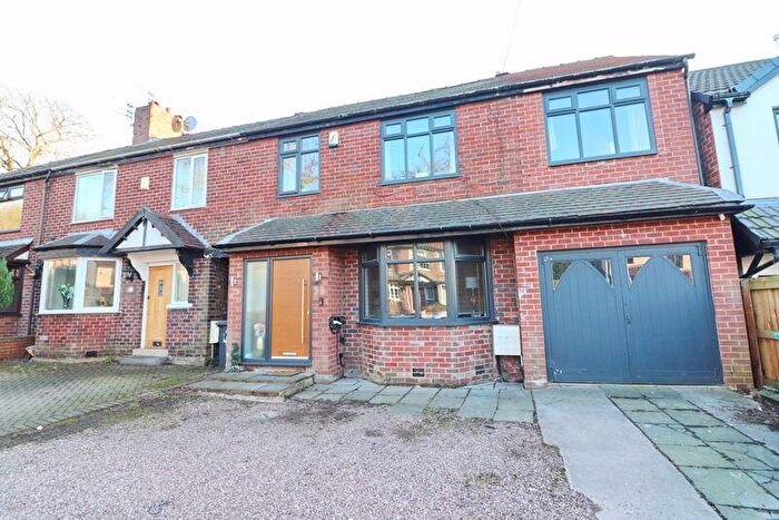 5 Bedroom End Of Terrace House For Sale In Mulgrave Road, Worsley, Manchester, M28